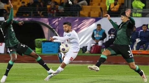 Trận đấu giữa Iran vs UAE bù giờ lịch sử: 29 phút!